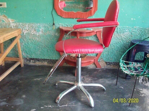 Silla Para Barberia/peluqueria Giratoria.
