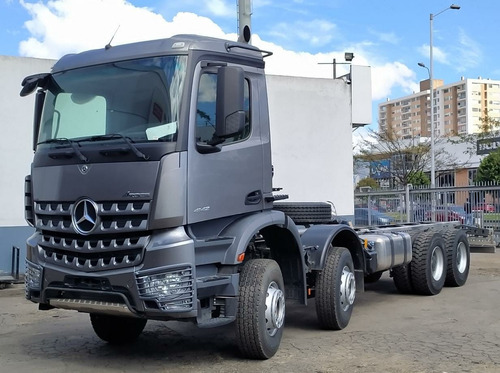Mercedes-benz Arocs 4142k Cuatro Manos