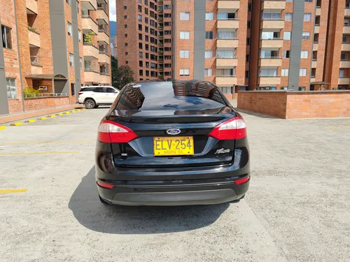 Ford Fiesta Se Sedan