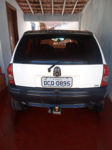 Imagem 1 de 4 de Chevrolet Corsa 2001 1.0 Wind 5p Gasolina