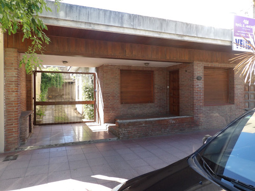 Venta Oficina 1 Dormitorio Balcarce Con Cochera