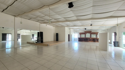 Magnifica Casa En Jurica Queretaro Con Salon De Eventos Y Alberca
