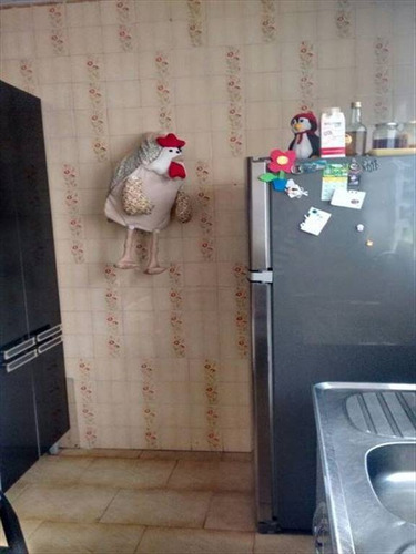 Imagem 11 de 25 de Linda Casa Toda Isolada Em Terreno 10x30 Com Churrasqueira 01 Suíte Garagem Para 04 Carros Próximo A Ponto De Ônibus Mercado Extra Padaria Farmácia Escolas Pública E Particulares Como M Nascimento E