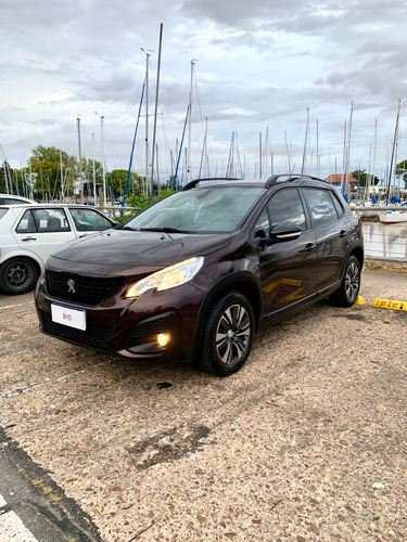 Peugeot 2008 1.6 Feline am20