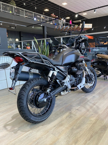 Imagen 10 de 17 de Moto Guzzi V85tt