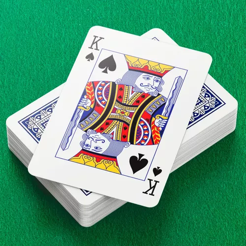 Canastra – Jogo popular de cartas grátis. Convide seus amigos e