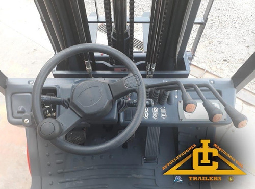 Autoelevadores Diesel-2.5t Torre Doble-triple