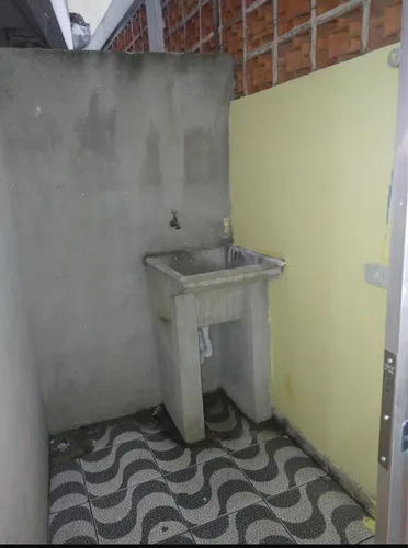 2 Cômodos 790$ C/garagem Individual Próx A Estação Itaqua