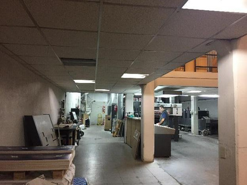 Imagen 4 de 30 de Edificio En Block De 1877 M2 Con Atención Al Público Y Depósito En Alquiler Sin Expensas