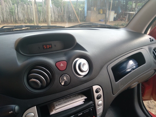 Citroën C3 2011 1.4 8v Glx Flex 5p