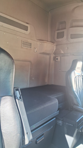Iveco Hi Way 440 , Tractor 6x2 , Año 2017