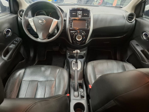 Nissan Versa 1.6 16V FLEXSTART UNIQUE 4P XTRONIC