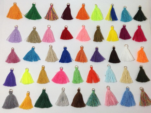 Imagen 2 de 10 de Borlas Polyester 3cm (50 Piezas)