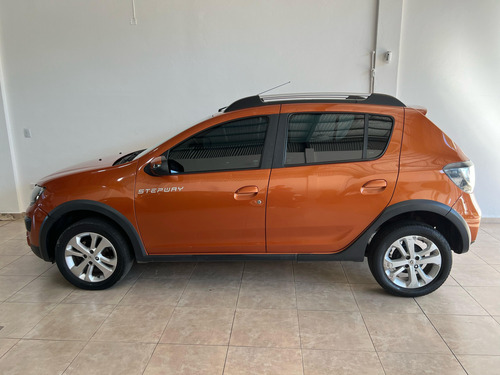 Renault Sandero Stepway 1.6 Privilege 105cv