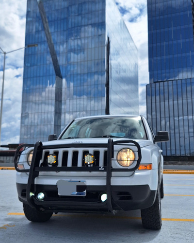 Jeep Patriot 2016 Sport 4x2 Aut. Transmisión Dual Color Bco