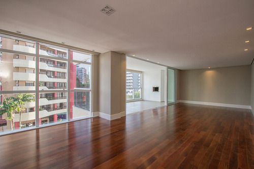 Imagem 14 de 20 de Apartamento De Alto Padrão No Centro De Joinville | 253 M2 Privativos | 04 Suítes | 03 Vagas - 1dce43 - 31949005