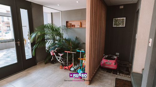 Venta De Departamento De 4 Ambientes Con Terraza Y Cochera