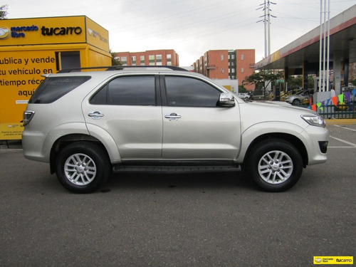 Toyota Fortuner 3.0 At Diesel 4x4