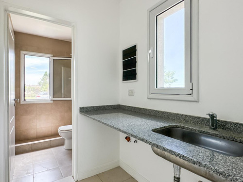 Imagen 12 de 26 de Venta Casa A La Laguna - Barrio San Francisco Villa Nueva Tigre