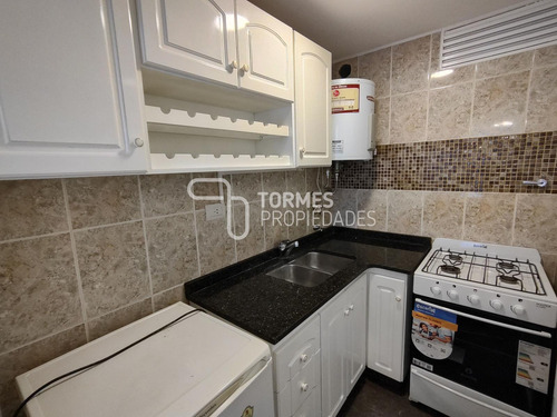 Departamento En Venta En Pleno Centro De Mar Del Plata 2 Ambientes A La Calle