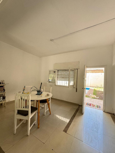 Lote / Terreno En Venta Frente A Plaza Jeronimo Del Barco, Rinde 1260 M2