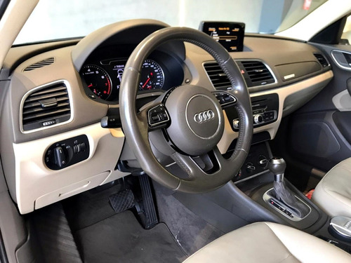 Audi Q3 Tfsi Attraction 2.0 Branco 2014/15