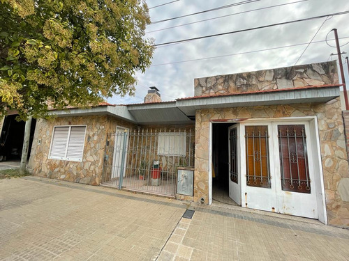 Venta Casa-lote-2dor-quincho-cochera-parque