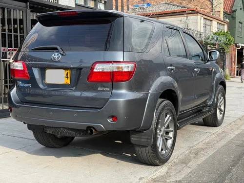 Toyota Fortuner 2.7l 4x2