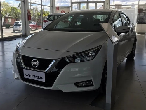Nissan Versa Exclusive 1.6 *