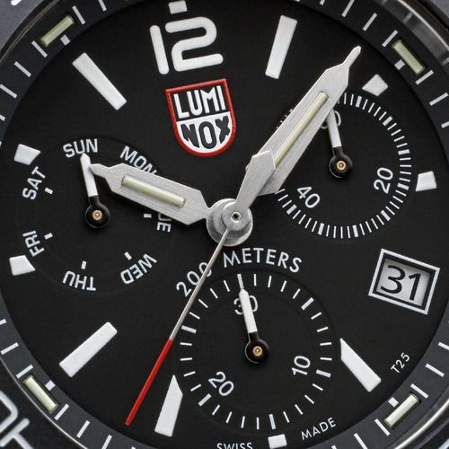 Reloj Luminox Pacific Diver Chronograph 200m Xs.3142 Color de la malla Plateado Color del bisel Negro Color del fondo Negro