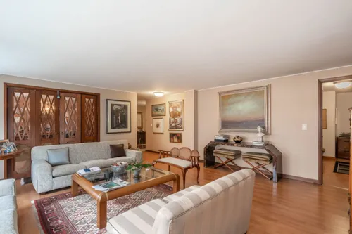 Apartamento En Venta En Chicó Norte. Cod V16555