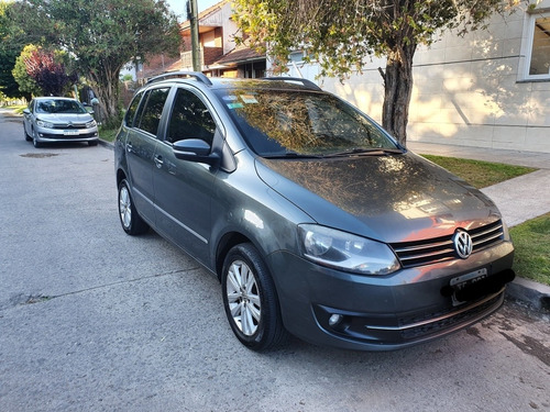 Volkswagen Suran 1.6 Highline 101cv 11c 2012