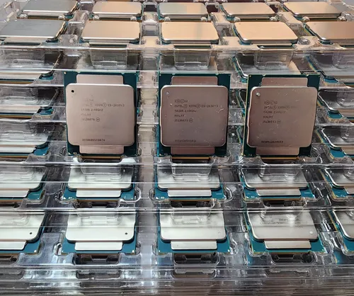 Procesador Intel Xeon E5-2630 V3 (Usado)