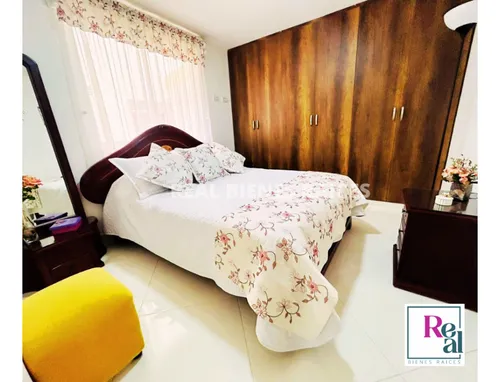 Apartamento En Segundo Piso Con Ascensor Excelente Ubicación