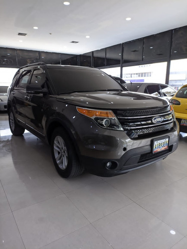 Imagen 2 de 9 de Ford Explorer