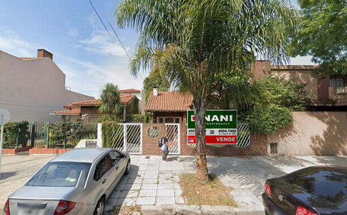 Gran Terreno En Villa Devoto / Monte Castro