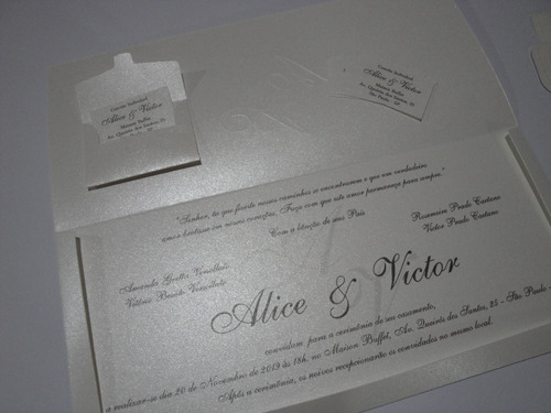 Imagem 1 de 7 de Convite Personalizado Envelope Perolado Iniciais 25 Unid.
