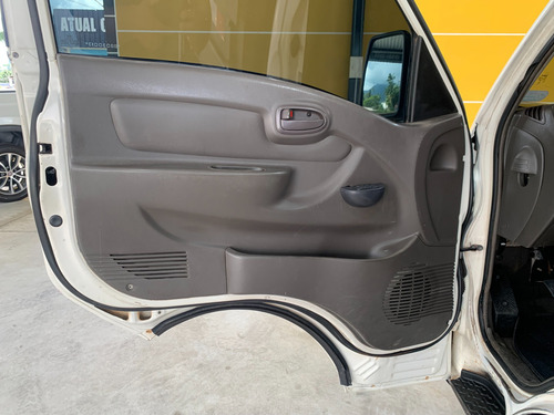 Hyundai HR 2.5 TCI LD EXTRA LONGO COM CAÇAMBA 4X2 8V 97CV TURBO INTERCOOLER DIESEL 2P MANUAL
