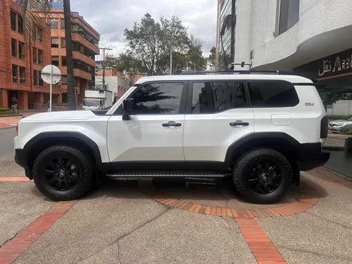 Toyota Land Cruiser Prado 2.4 First Edition At8