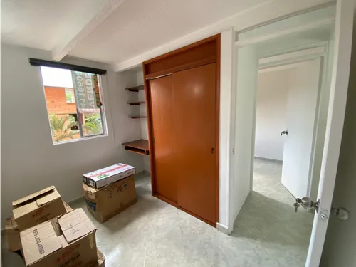 Apartamento En Venta Los Colores, Medellín