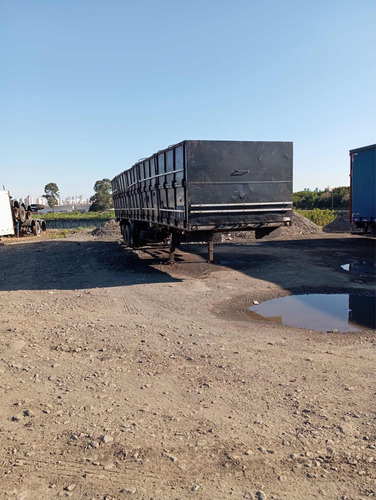 Carreta Graneleira 2013 Ls / Prancha / Ls 3 Eixos
