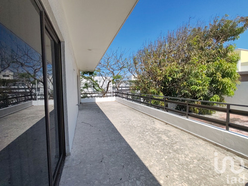 Venta Casa 5 Ambientes Ricardo Flores Magón