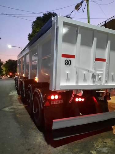 Batea Semirremolque Vuelco Trasero Cormetal 2017