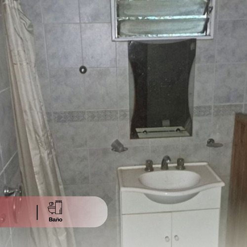 Casa En Venta Ubicada En Calle Los Alamos Entre Los Gladiolos Y Las Lilas. Villanueva, Buenos Aires.