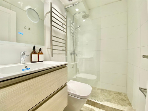 Remodelado / Metro El Golf / Callao