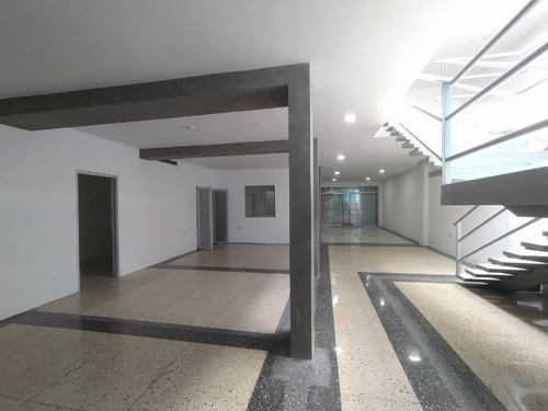 Imagen 3 de 14 de Zona Norte Alquiler Edificio Empresarial, Ubicado En Calle 83
