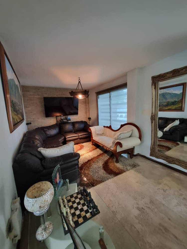 Townhouse En Venta Barrio Sucre Maracay