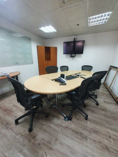 Se Vende/alquila Oficina 840m2 Chuao, Eurobuilding