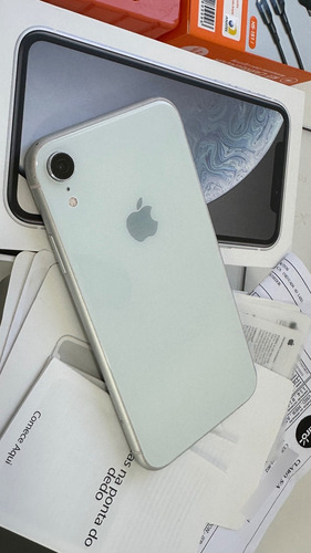 Iphone Xr 64gb Branco Caixa Nota 74% Todo Funcionando! Lindo Branco (Usado)