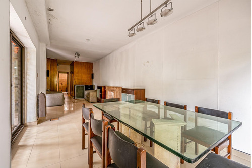 Excelente Casa - Venta - 8 Amb - Jardin - Piscina - Cocheras - Belgrano R